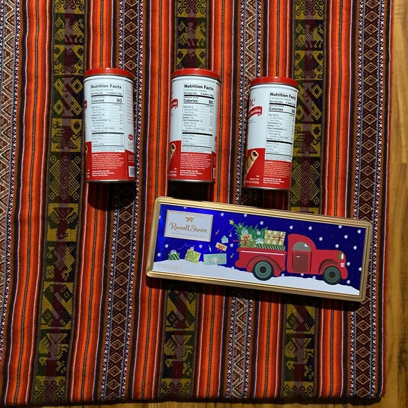 Storage and gift tins (4 total) Assorted Size, Brands, and Shapes - Picture 2 of 14